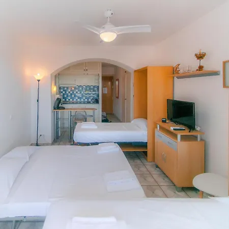 Apartment Welcs Estudio 249 Emp Con Piscina Y Vistas Al Mar